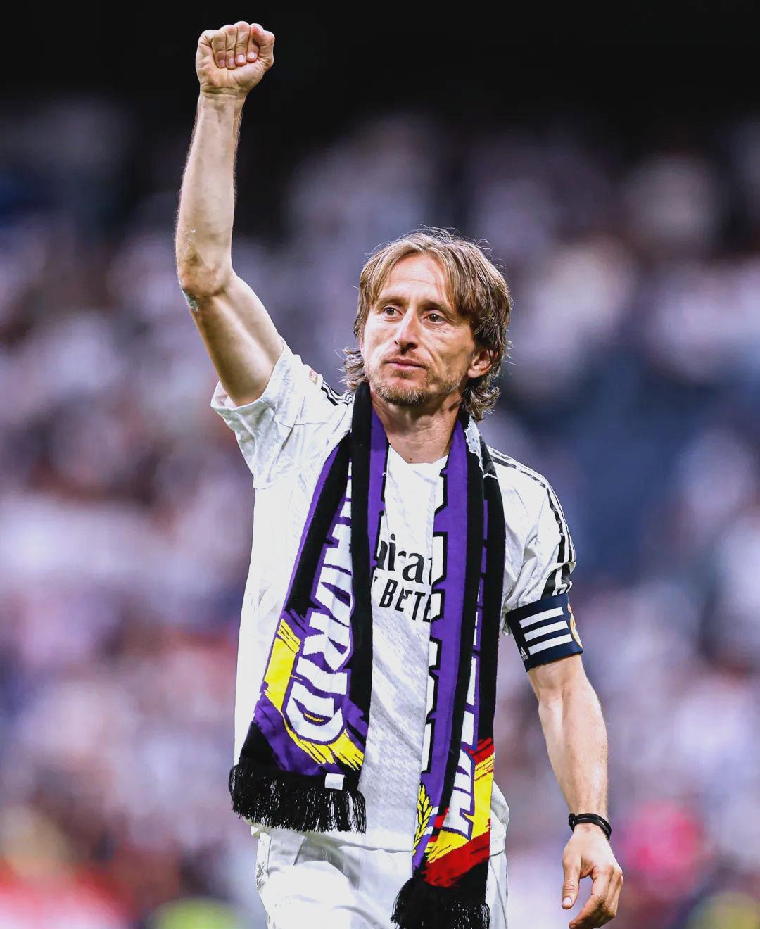 超16000人参与成广双城顶级电竞盛宴 虎牙HYPER X英雄联盟2025全球总决赛观赛派对圆满落幕