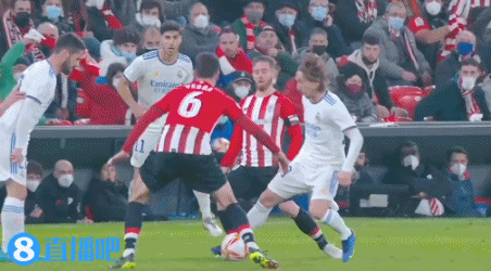 [中超]陈晋一推射破门 上海申花绝杀浙江