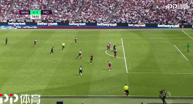 NBA：湖人险胜勇士詹姆斯30+